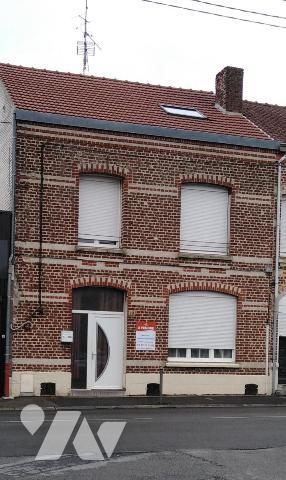 ANZIN MAISON DE VILLE MITOYENNE VENDUE OCCUPEE