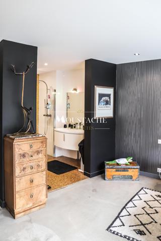 MAISON DE CHARME AU STYLE CONTEMPORAIN - AVEC PISCINE À 15 MINUTES DE LA PLAGE -