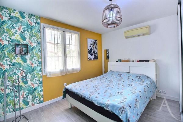 Maison Villenave d'Ornon - 5 pièce(s) avec piscine et double garage