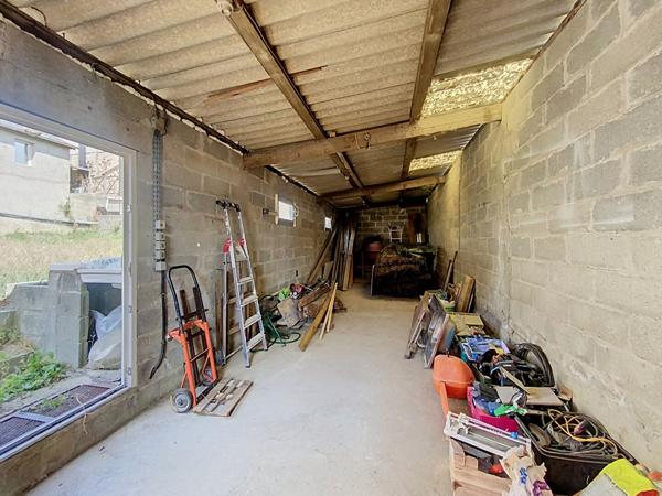 A vendre. Maison rénovée de 127m2 avec terrain et garage à Nyoiseau