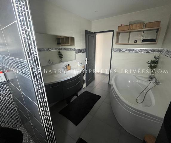 MAISON T5 RECENTE DE PLAIN PIED NON MITOYENNE