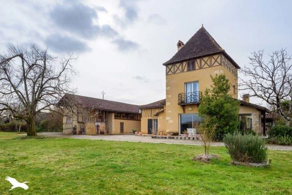 Maison à vendre 470 000 € Nogaro 10 p 295 m² DPE D