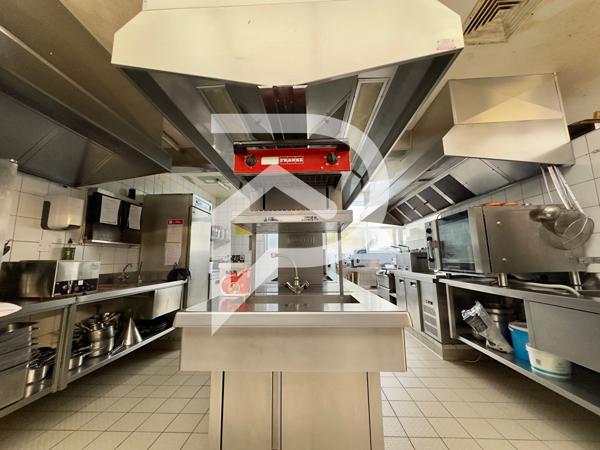 Local commercial 2000 m2