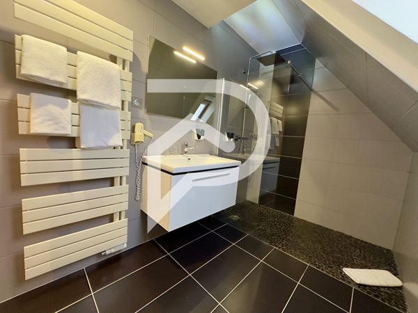 Local commercial 2000 m2