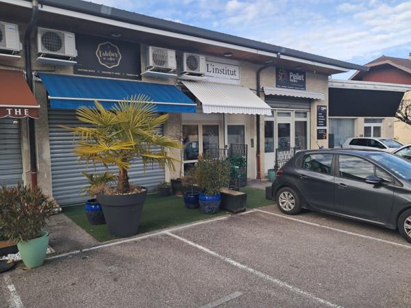 Murs commerciaux Local d'activité ou de bureau avec cave