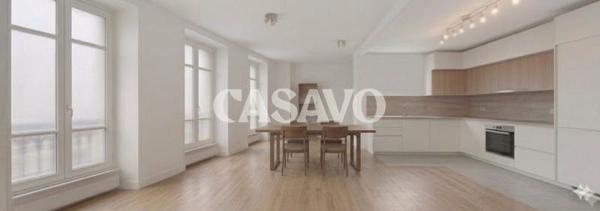 Vente Appartement 4 pièces de 75m² - 75011 Paris