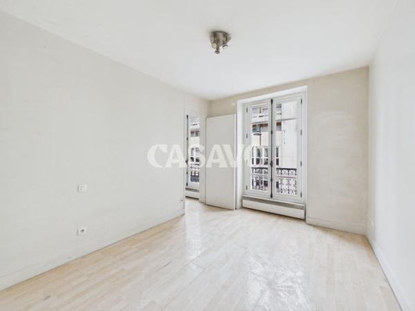 Vente Appartement 4 pièces de 75m² - 75011 Paris