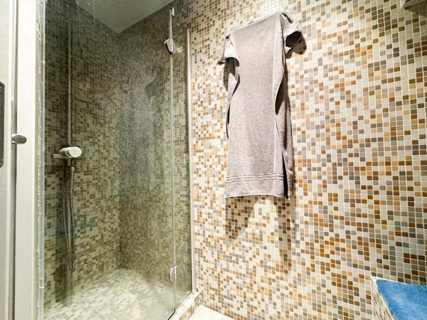 Vente Appartement 5 pièces 186 m2 à Roquebrune-Cap-Martin