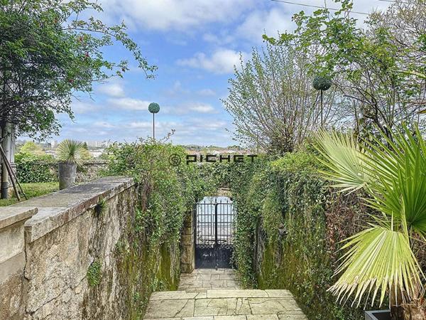 Maison 6 pièces 179 m²