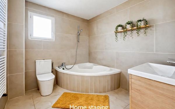 Maison à vendre    7 pièces • 190 m2 Portiragnes