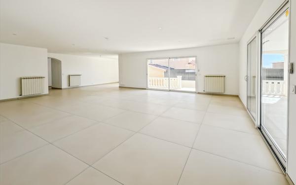 Maison à vendre    7 pièces • 190 m2 Portiragnes