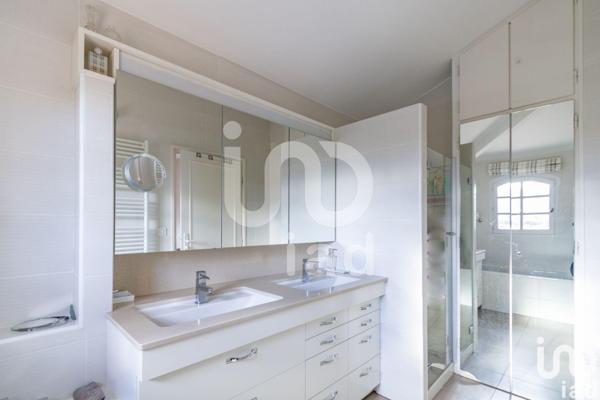 Maison à vendre 6 pièces 284 m² Saint-Priest