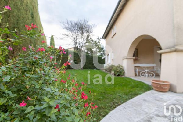 Maison à vendre 6 pièces 284 m² Saint-Priest