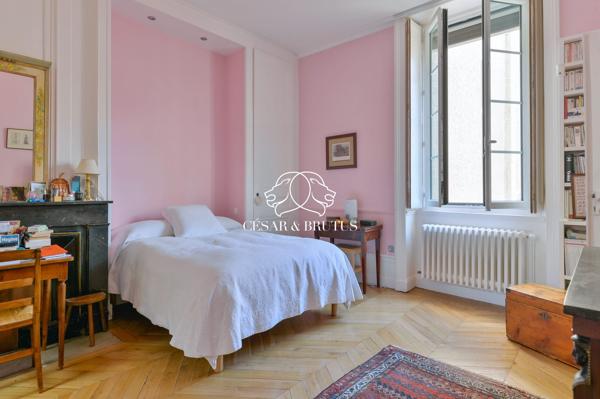 Ainay – appartement de 172 m² – 4 chambres
