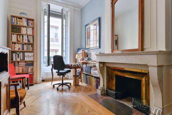 Ainay – appartement de 172 m² – 4 chambres