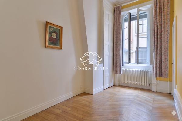 Ainay – appartement de 172 m² – 4 chambres