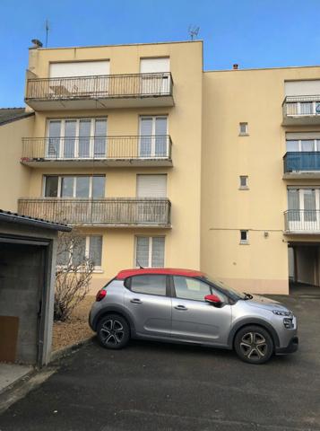 Appartement rez-de-chaussée 2 chambres avec garage, rive droite St Pavin