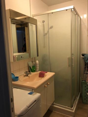 Appartement rez-de-chaussée 2 chambres avec garage, rive droite St Pavin