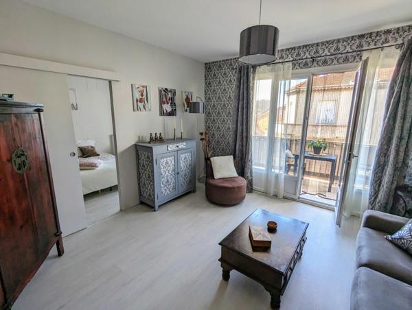 Appartement à vendre    5 pièces • 93 m2 Valence