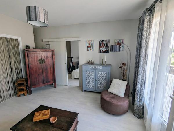 Appartement à vendre    5 pièces • 93 m2 Valence