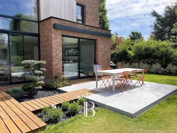Clamart, Villa 5 Chambres -  183 m² à vendre