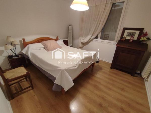 BELLE VILLA  AVEC JARDIN  ET  GARAGE INDEPENDANT