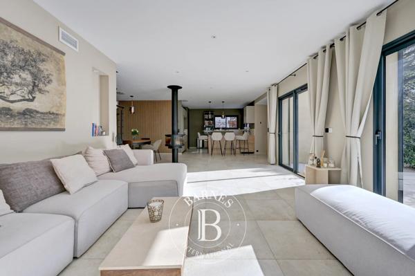 Aix-en-Provence, Maison 4 Chambres -  190 m² à vendre