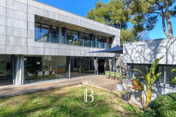 Marseille 12ème, Maison 4 Chambres -  233 m² à vendre