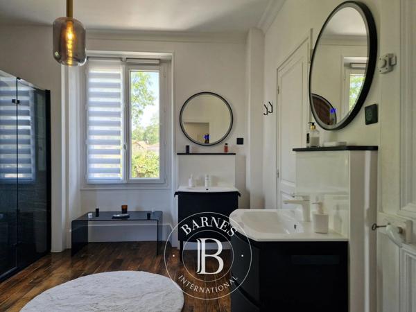 Enghien-les-Bains, Maison 5 Chambres -  343 m² à vendre
