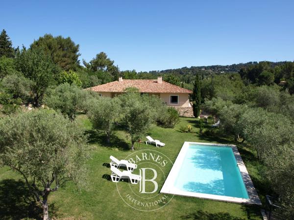 Aix-en-Provence, Maison 5 Chambres -  253 m² à vendre