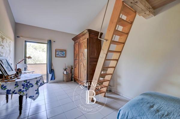 Aix-en-Provence, Maison 5 Chambres -  253 m² à vendre