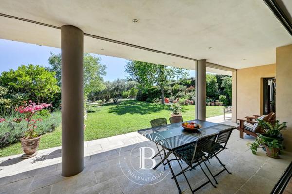 Aix-en-Provence, Maison 5 Chambres -  253 m² à vendre