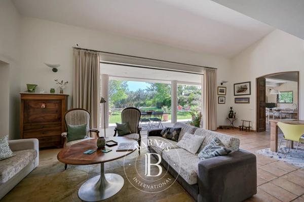 Aix-en-Provence, Maison 5 Chambres -  253 m² à vendre
