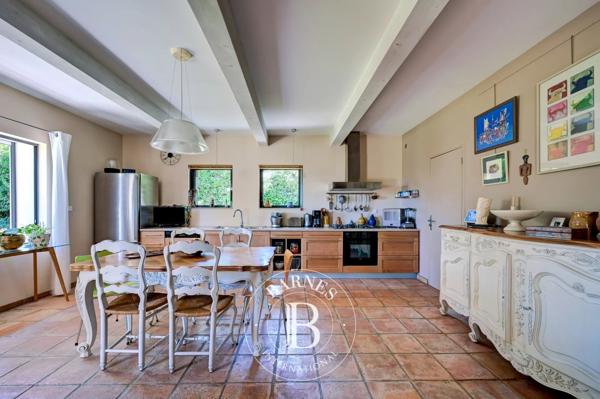Aix-en-Provence, Maison 5 Chambres -  253 m² à vendre