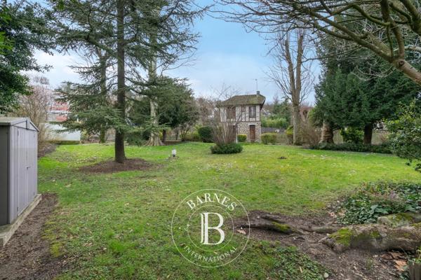Saint-Maur-des-Fossés, Maison 4 Chambres -  304 m² à vendre