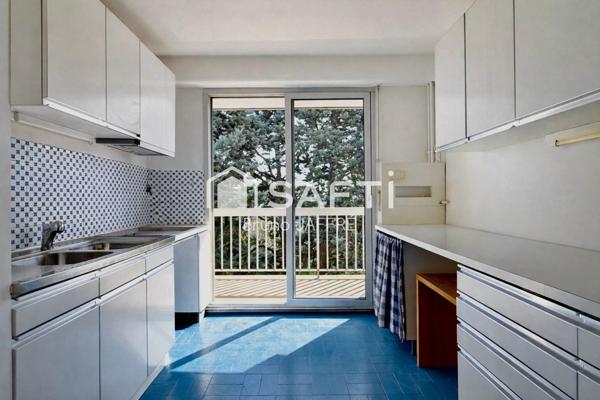 Sèvres T2 2è étage, 59m², balcon 14m², cave et parking