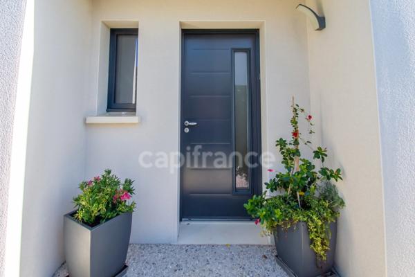 ROYAN – MAISON CONTEMPORAINE AVEC PISCINE ET VUE DÉGAGÉE