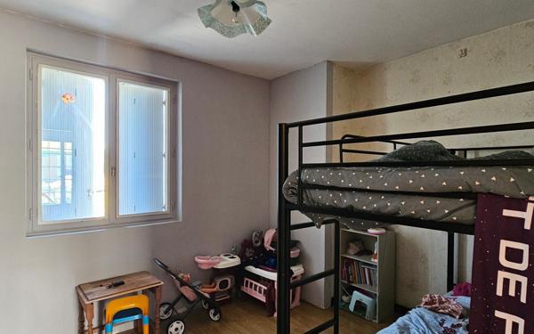 Maison à vendre    3 pièces •  La Roche-Rigault