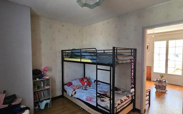 Maison à vendre    3 pièces •  La Roche-Rigault