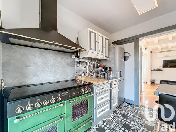 Maison traditionnelle 6 pièces de 135 m² à Boissy-Saint-Léger (94470)