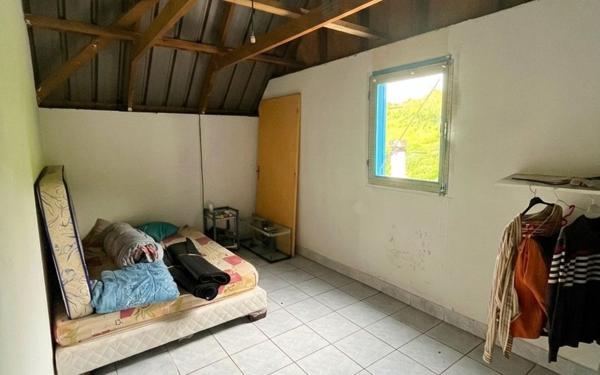 Maison à vendre    7 pièces •  Saint-Paul