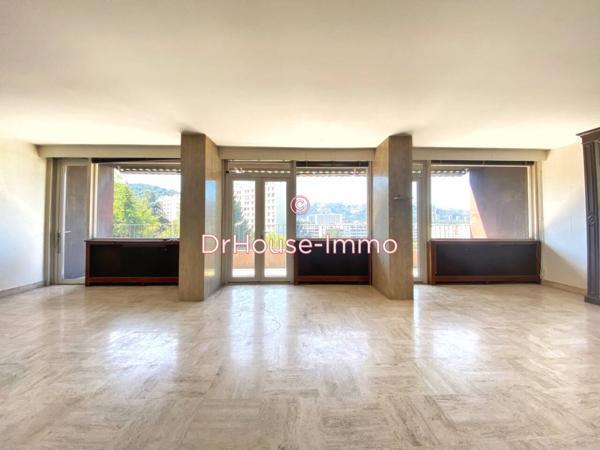 Appartement à vendre 5 pièces de 111 m²