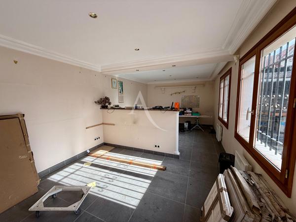 VILLEMOMBLE, Maison, 10 pièces, 139m2