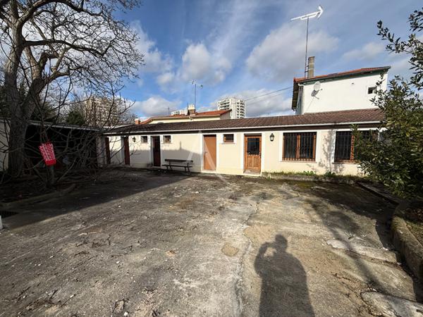 VILLEMOMBLE, Maison, 10 pièces, 139m2