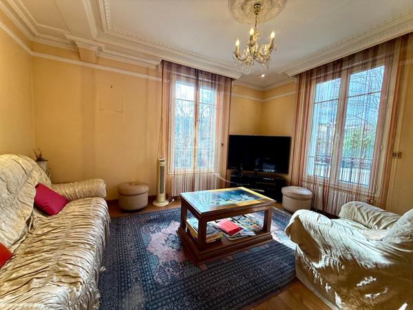 VILLEMOMBLE, Maison, 10 pièces, 139m2