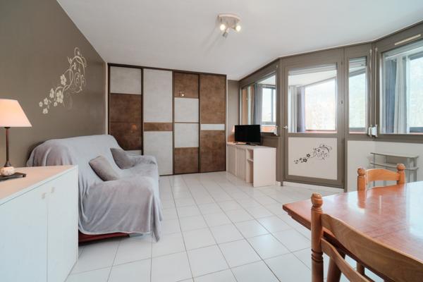 Appartement 2 pièces - 54 m² Exclusivité efficity