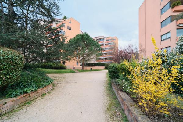 Appartement 2 pièces - 54 m² Exclusivité efficity