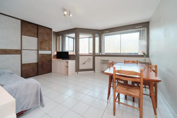 Appartement 2 pièces - 54 m² Exclusivité efficity