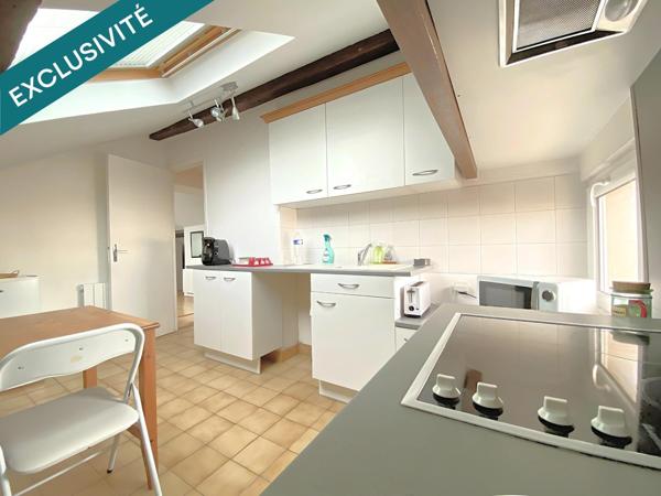 Charmant dernier étage, lumineux et au calme