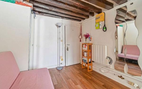 Appartement à vendre    1 pièce • 12 m2 Paris 3